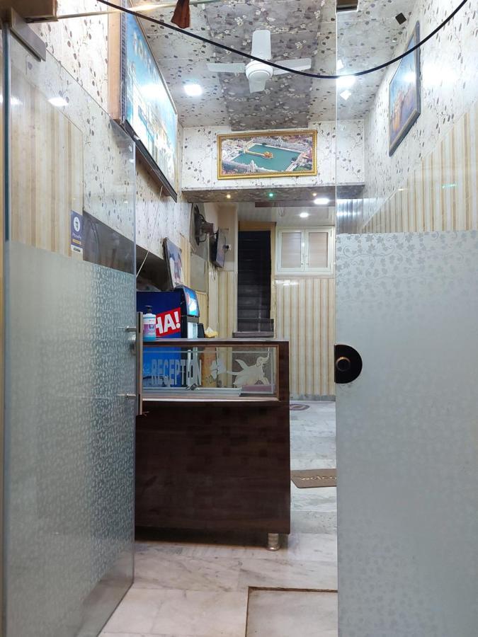 Mj Chawla Homestay Double Bed Attached Bathroom Room أمريتسار المظهر الخارجي الصورة