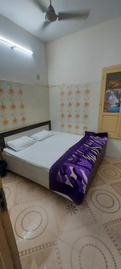 Mj Chawla Homestay Double Bed Attached Bathroom Room أمريتسار المظهر الخارجي الصورة