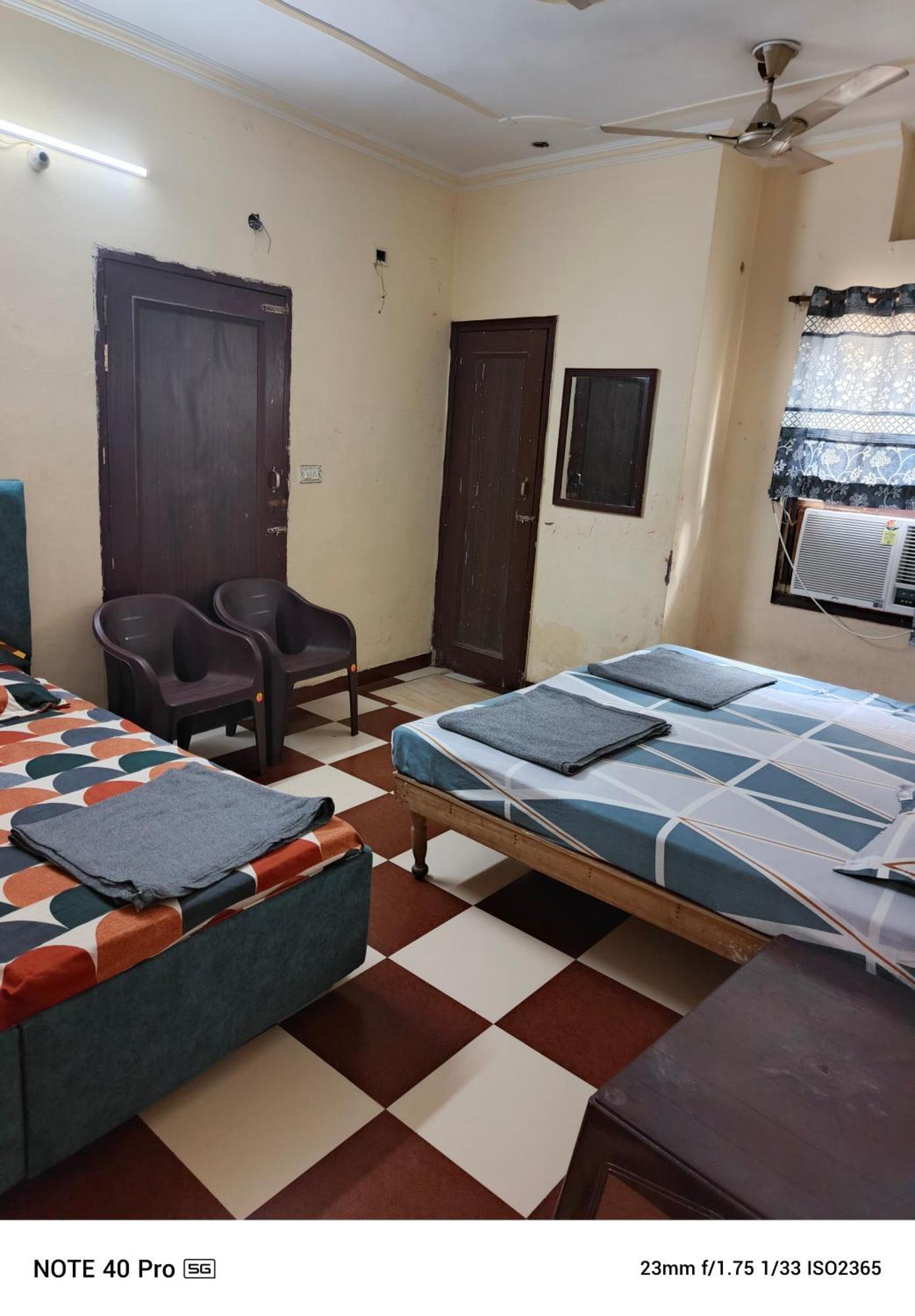 Mj Chawla Homestay Double Bed Attached Bathroom Room أمريتسار المظهر الخارجي الصورة